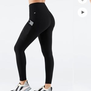 Fabletics On-The-Go High-Waisted Black leggings size 4